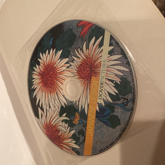 NWT “Japanese Design” Softcover with CD - Picture 3 of 3